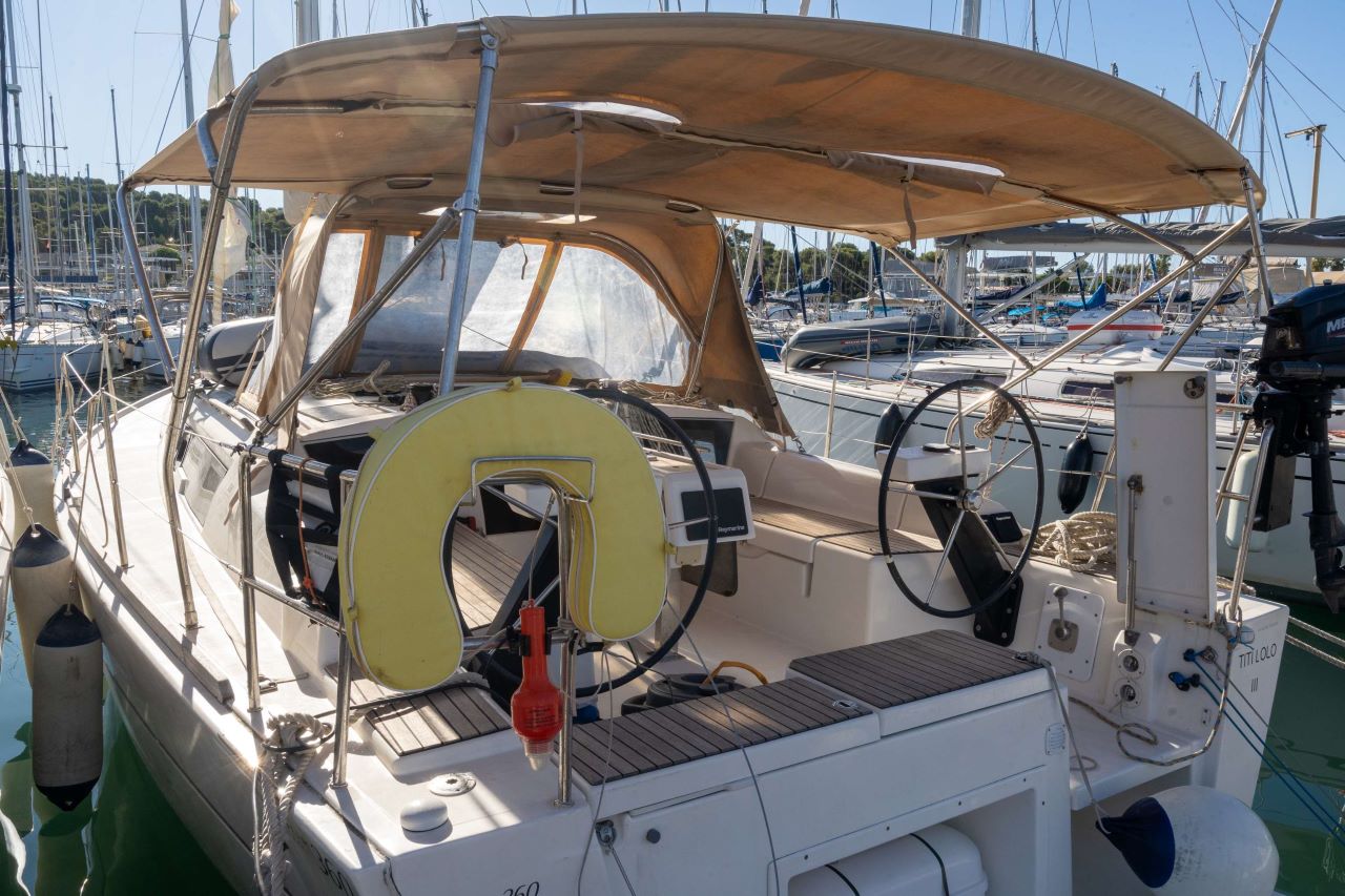 Photo #4 - Dufour 360 Liberty (TITI LOLO III) en Port Pin Rolland - 29412