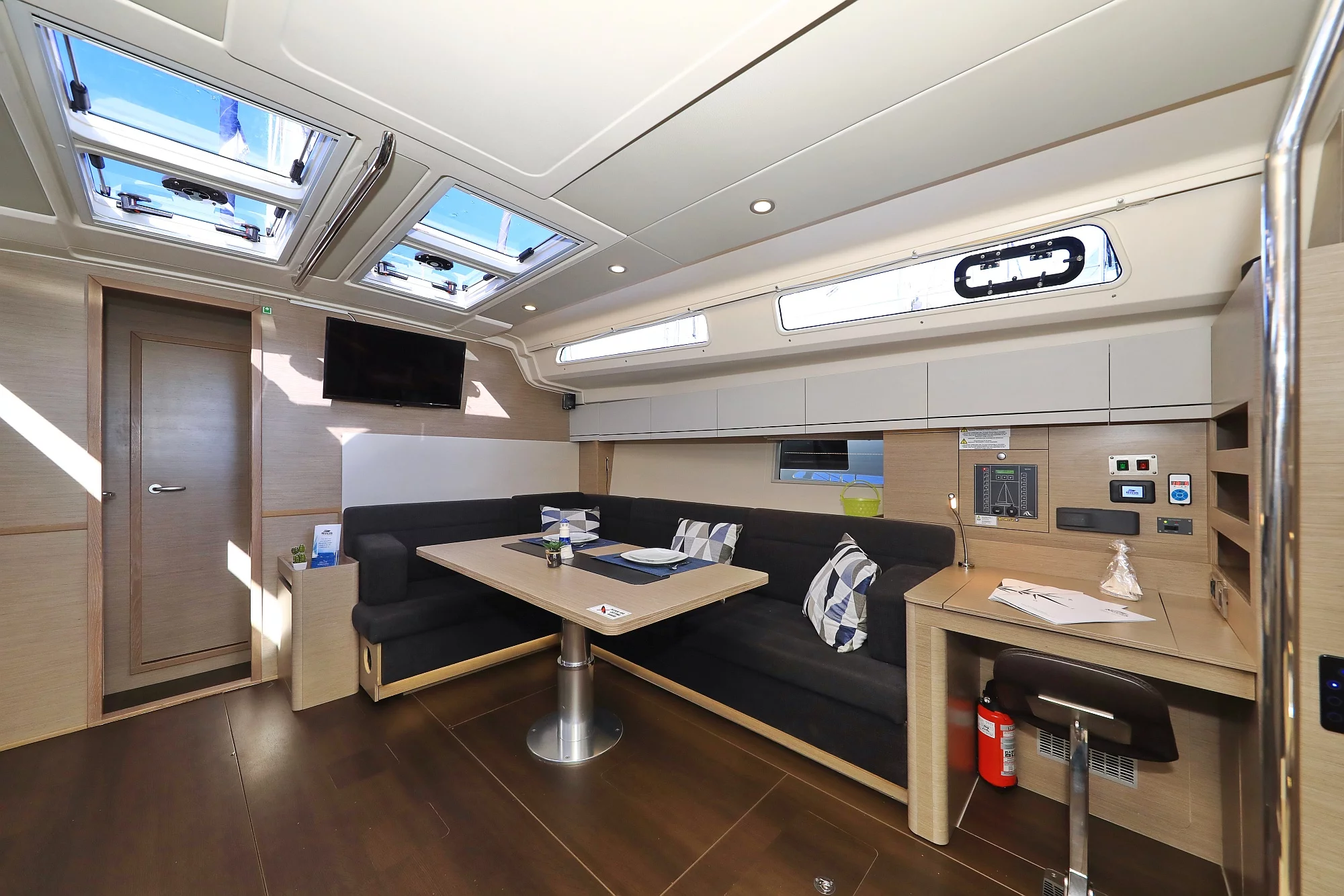 Hanse 508 - 5 + 1 cab. (Poseidon)  - 8