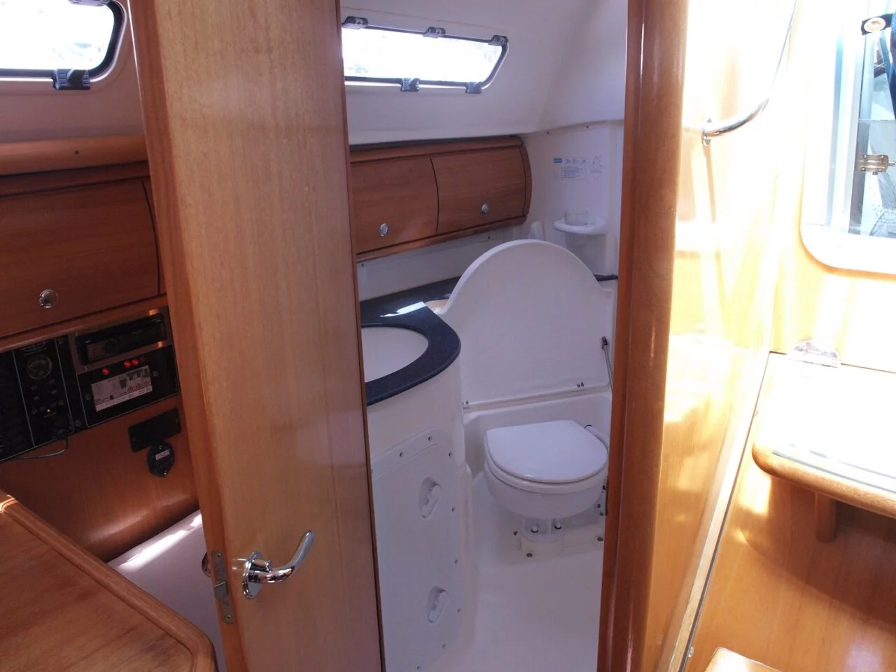 Bavaria 32 (Sea Star)  - 8