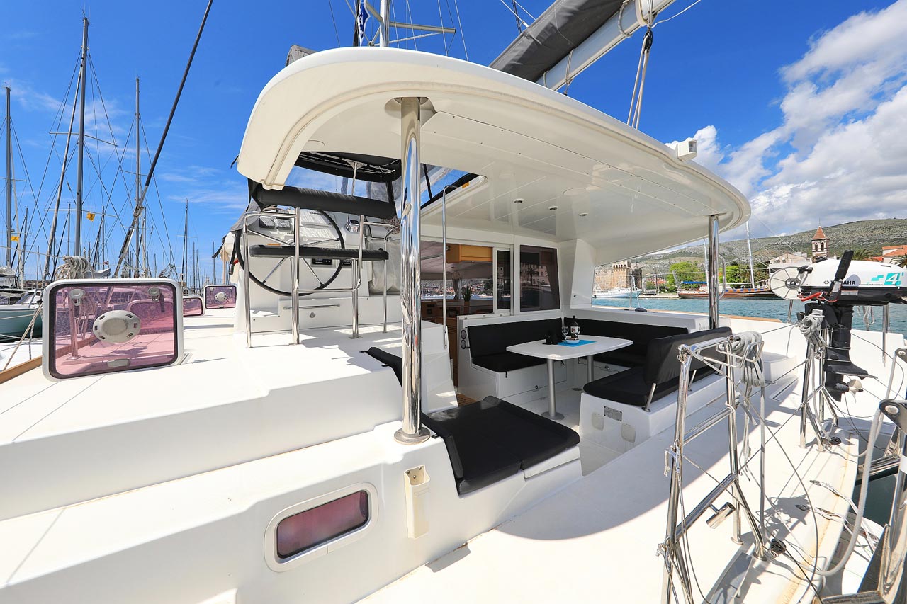 Photo #8 - Lagoon 400 - 4 + 2 cab. (Pagomo nayan) in Trogir - 29502
