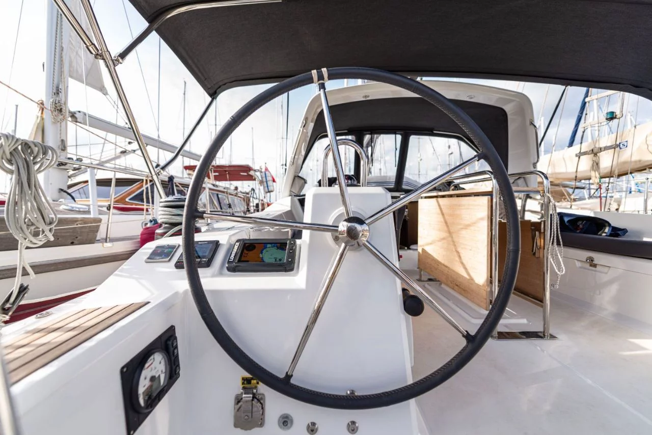 Oceanis 41.1 (Elena)  - 3