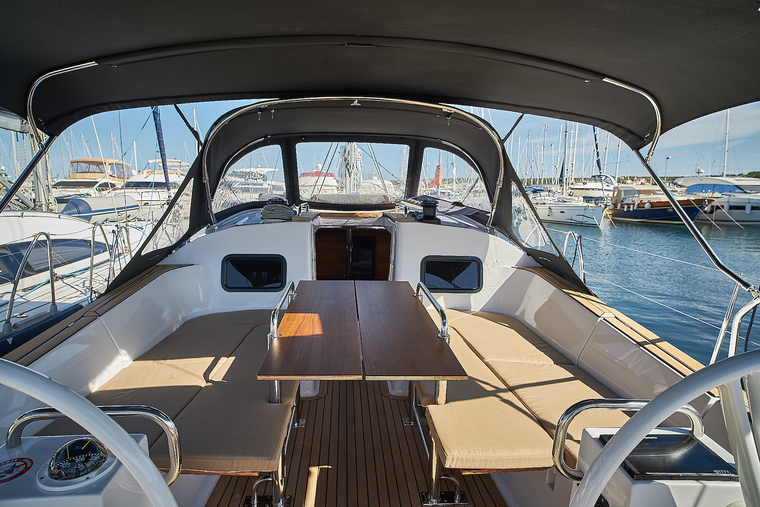 Photo #9 - Elan Impression 45.1 (Enya) en Biograd - 29581