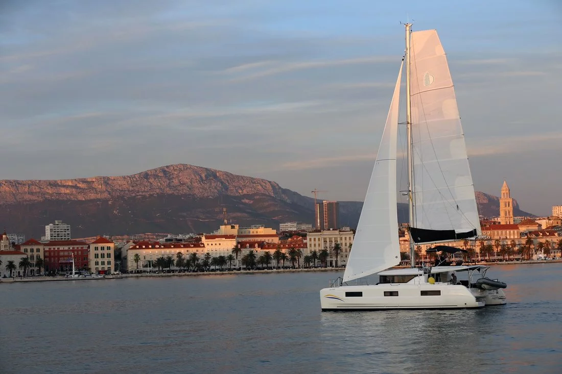 Lagoon 46 - 4 + 2 cab. (Lady Point)  - 0