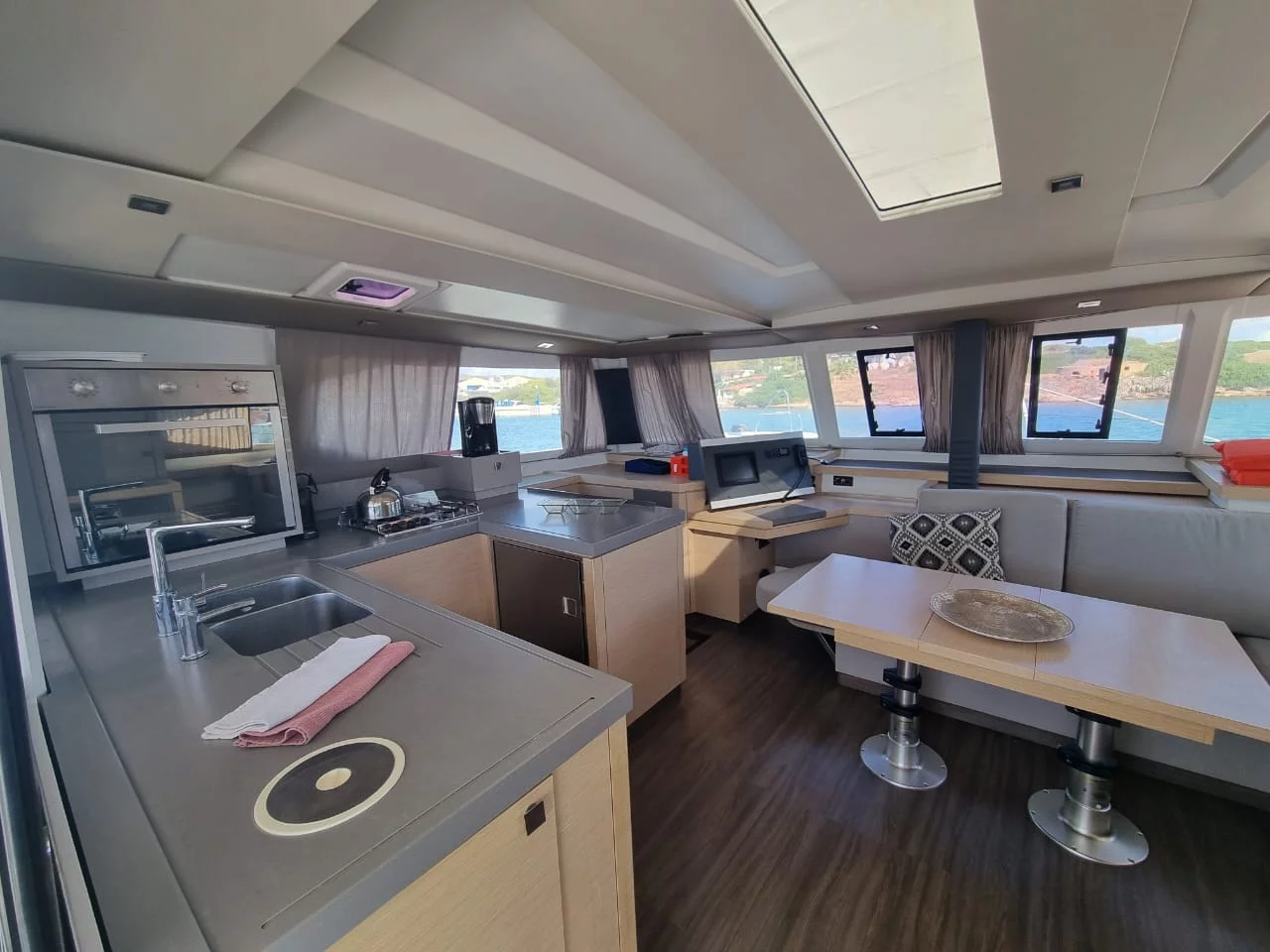 Fountaine Pajot Astrea 42 - 4 + 2 cab. (Princess Kiara)  - 8