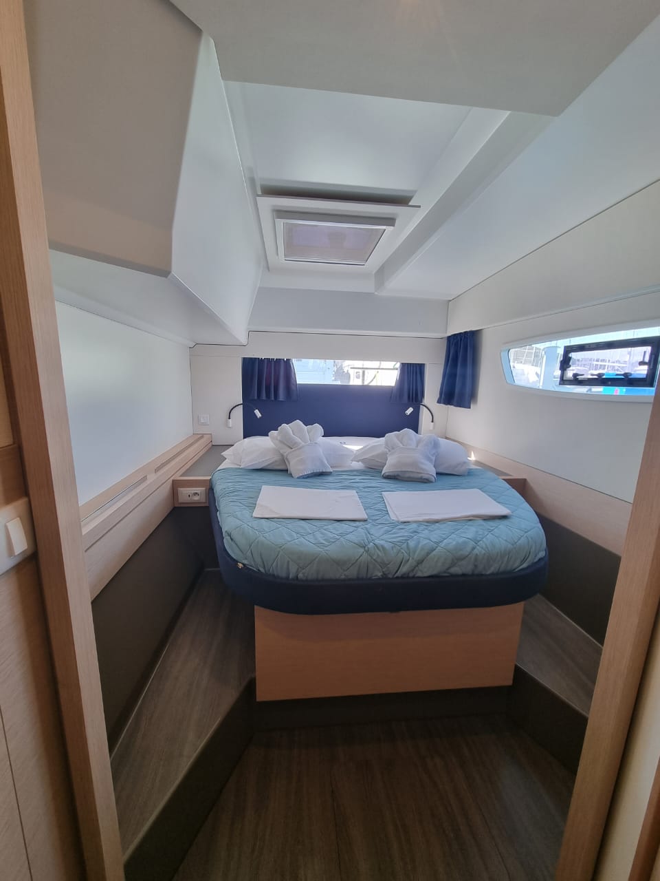 Photo #11 - Fountaine Pajot Astrea 42 - 4 + 2 cab. (Princess Kiara) in Lavrion - 29588