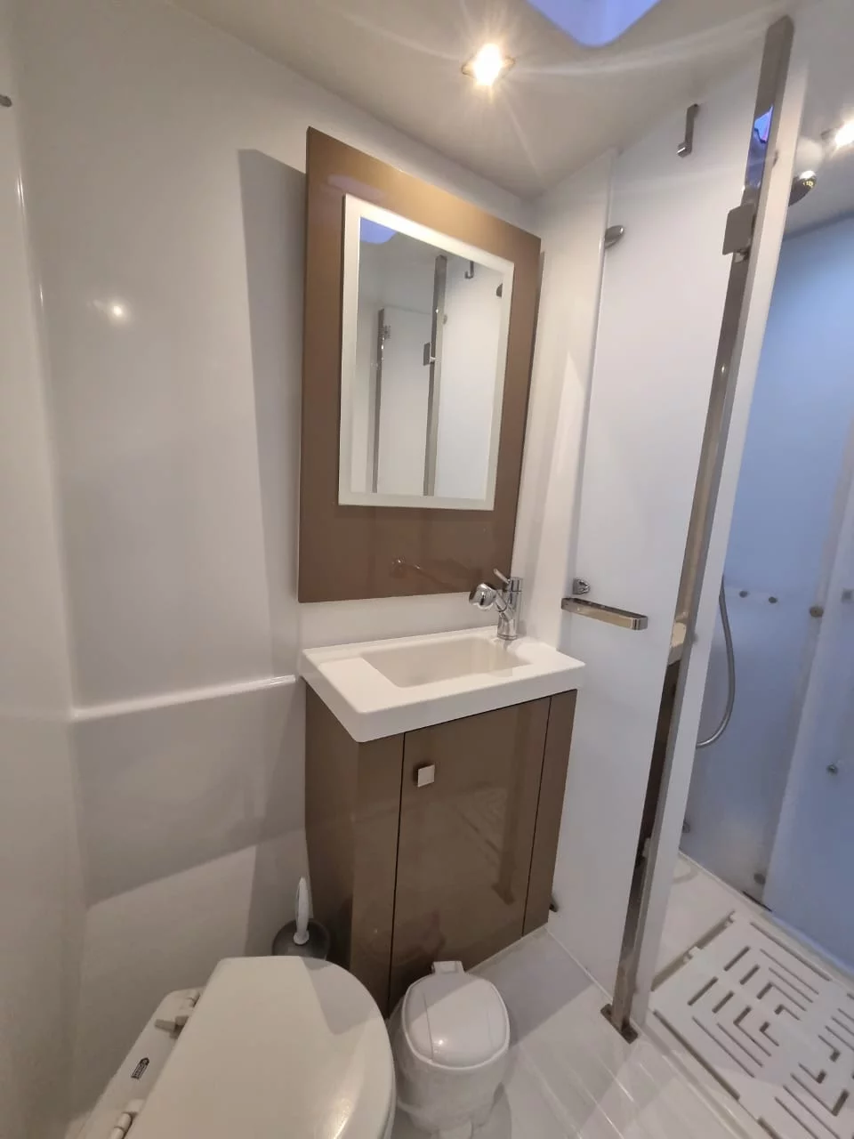 Fountaine Pajot Astrea 42 - 4 + 2 cab. (Princess Kiara)  - 12