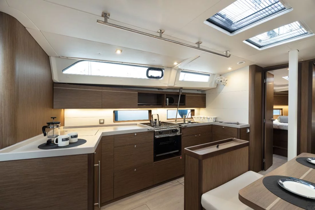 Oceanis 46.1 (Vienna Princess)  - 11