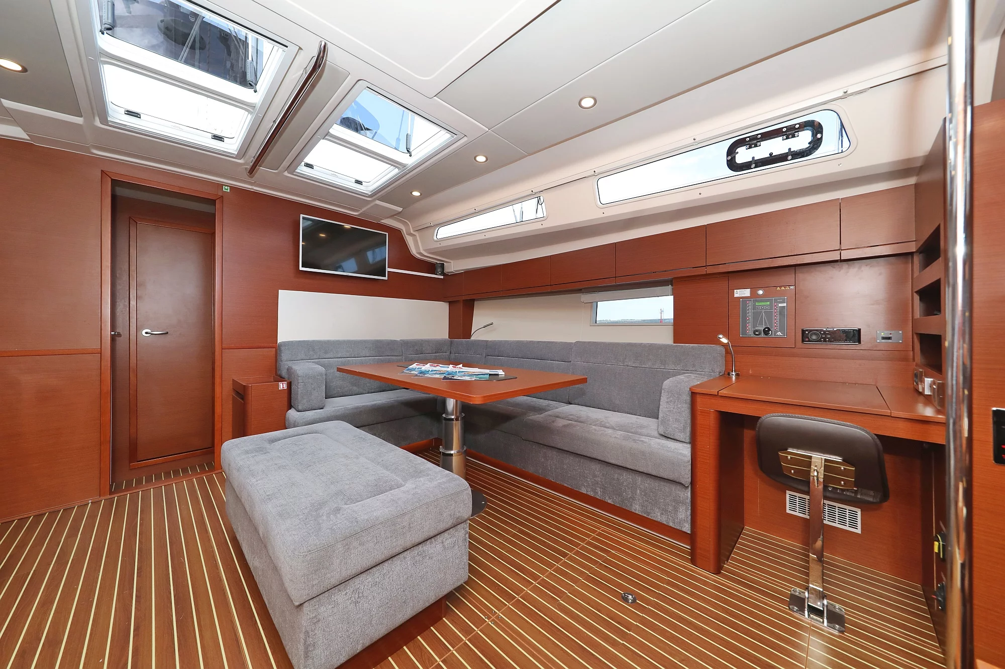 Hanse 508 - 5 + 1 cab. (Cosmopolitan)  - 9