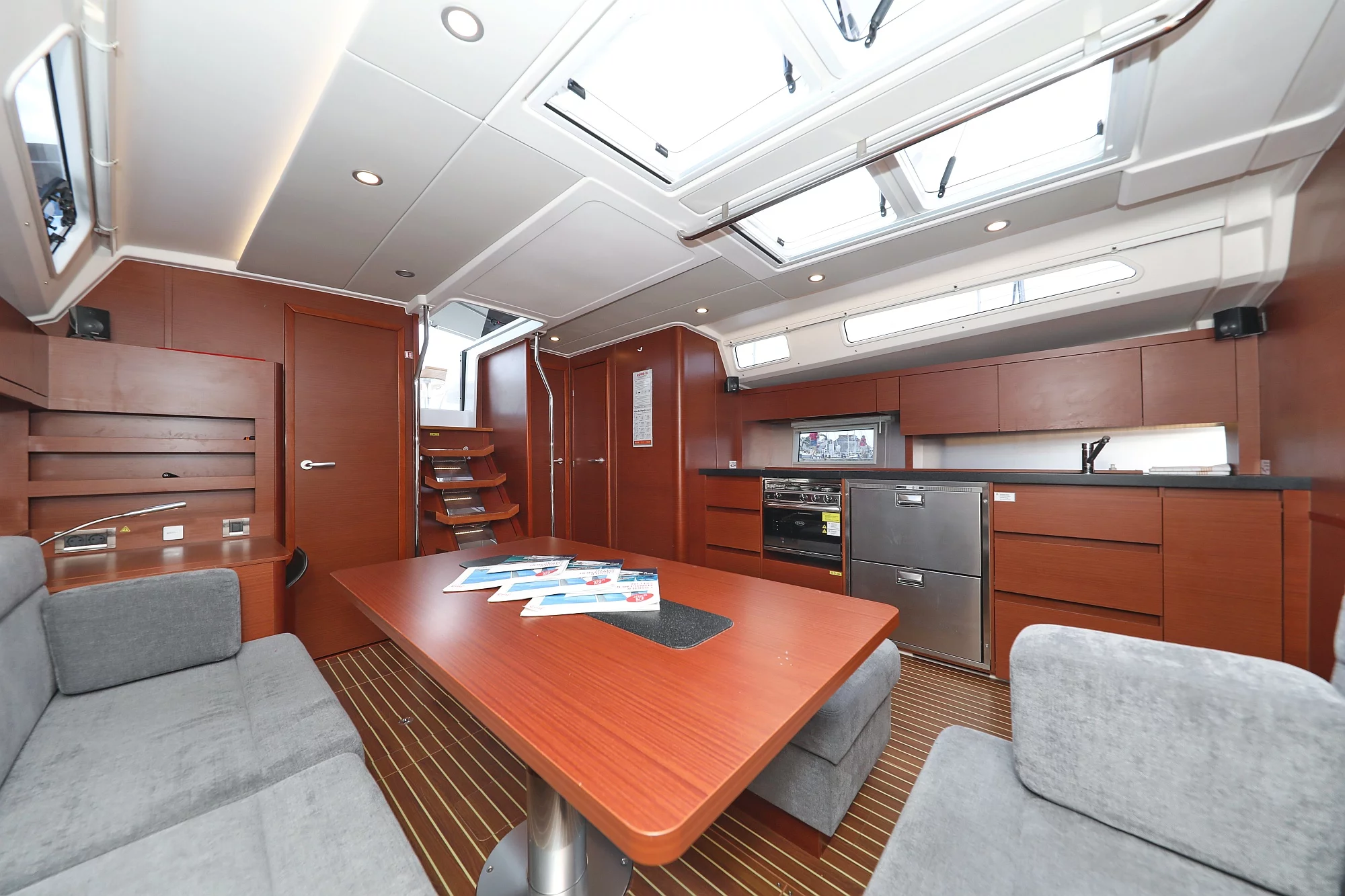 Hanse 508 - 5 + 1 cab. (Cosmopolitan)  - 10