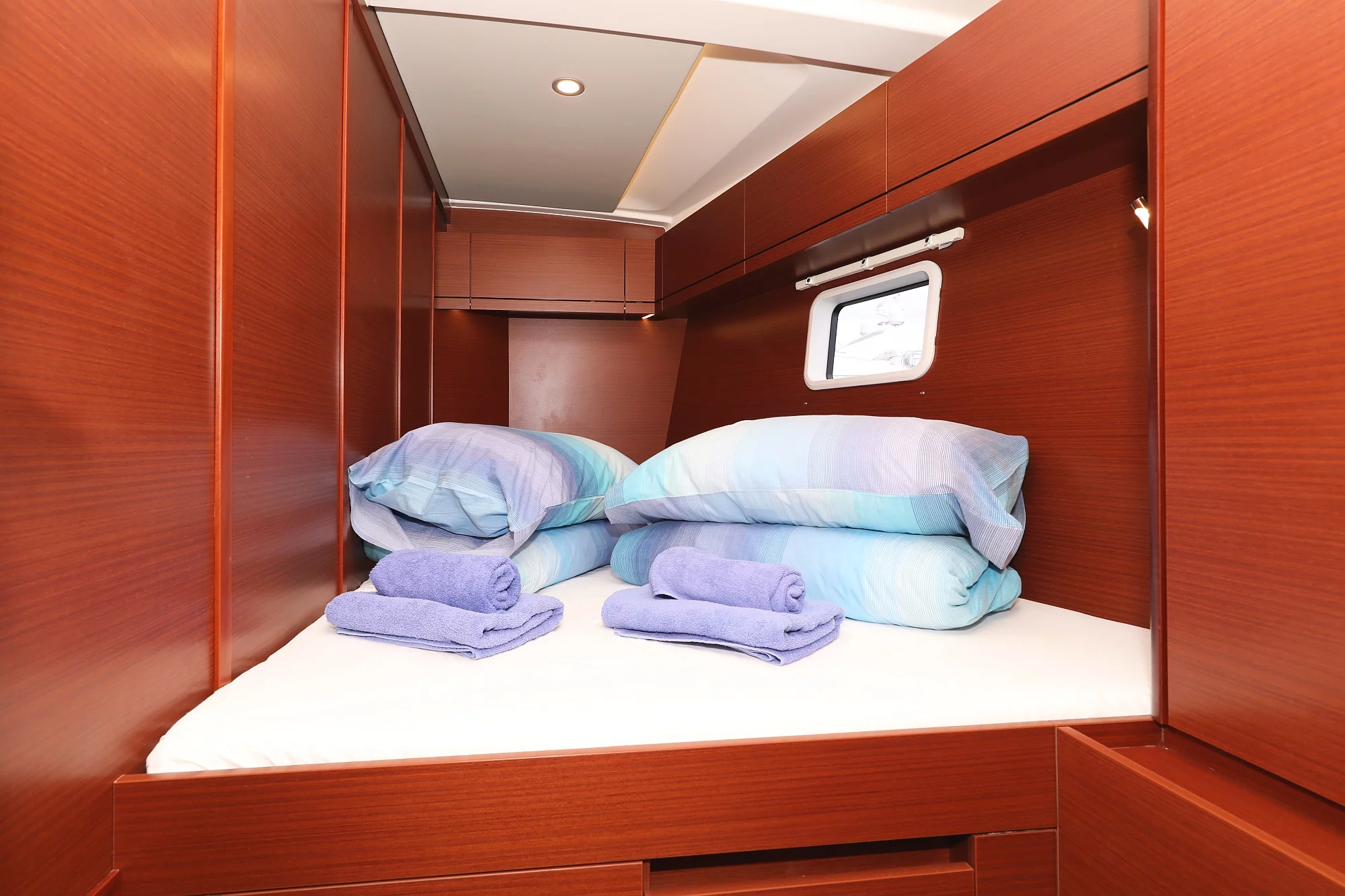 Hanse 508 - 5 + 1 cab. (Cosmopolitan)  - 18