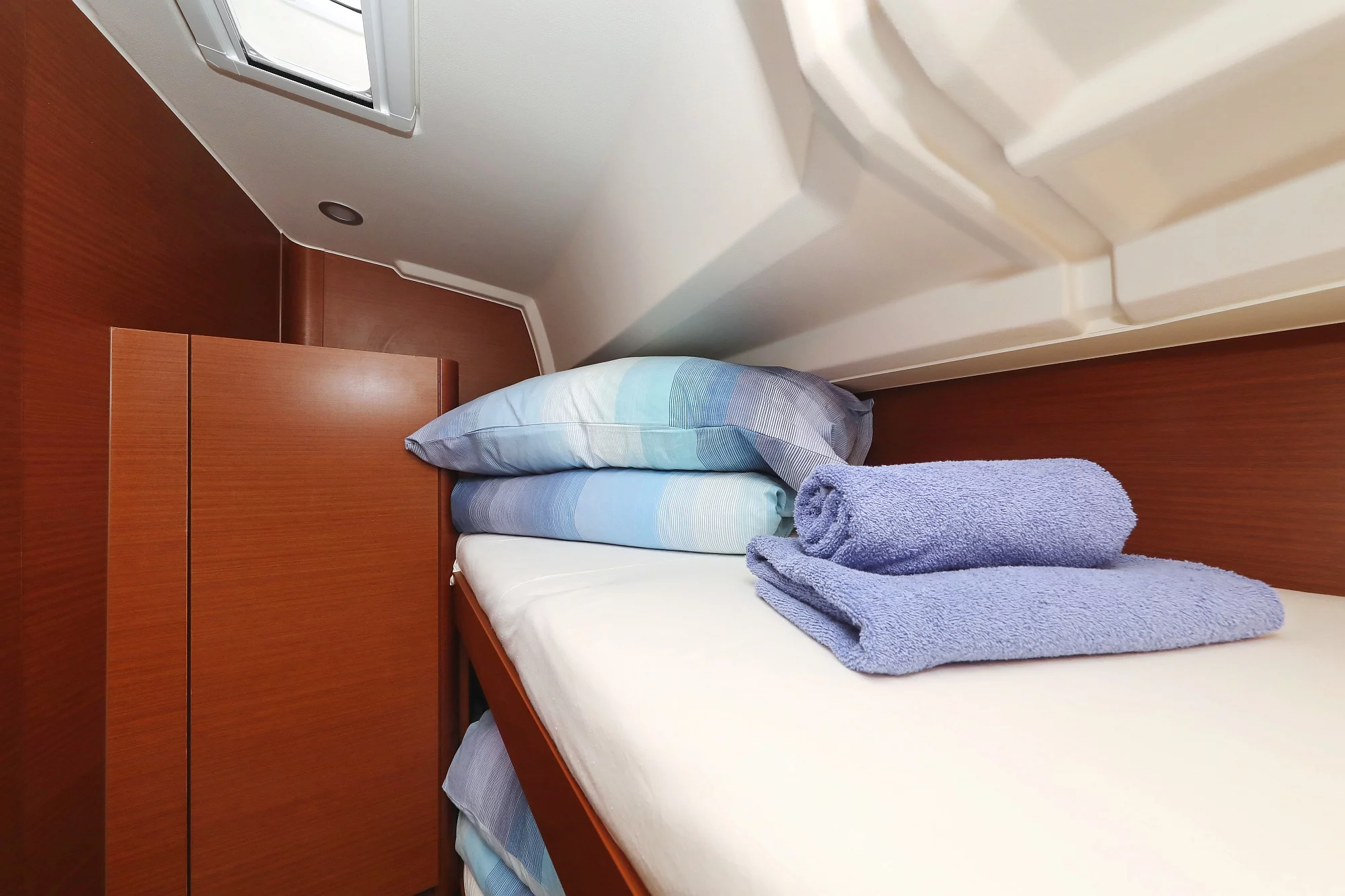 Hanse 508 - 5 + 1 cab. (Cosmopolitan)  - 20