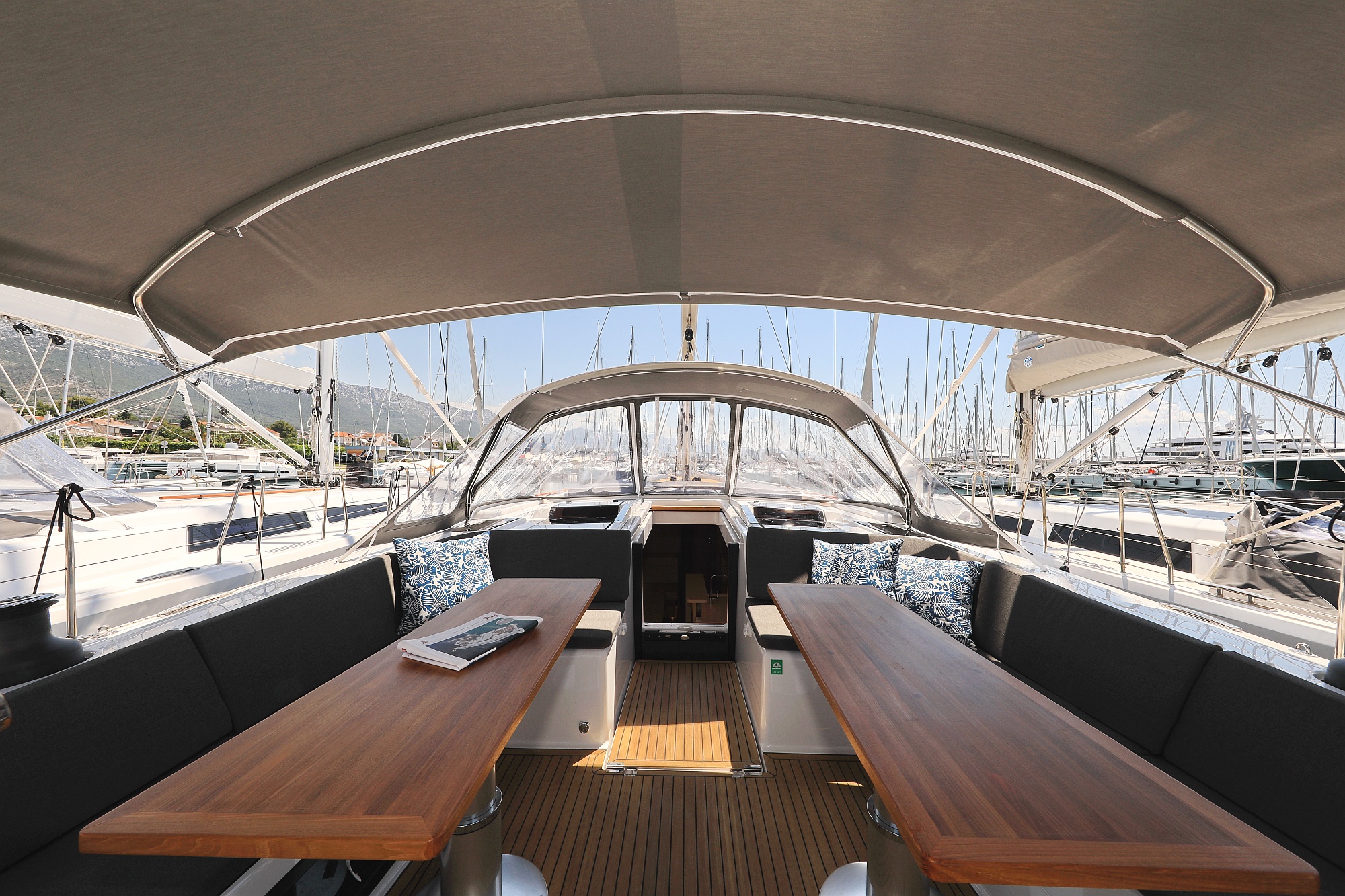 Photo #8 - Hanse 588 - 4 + 1 cab. (Nausicaa II) in Kastela - 29626
