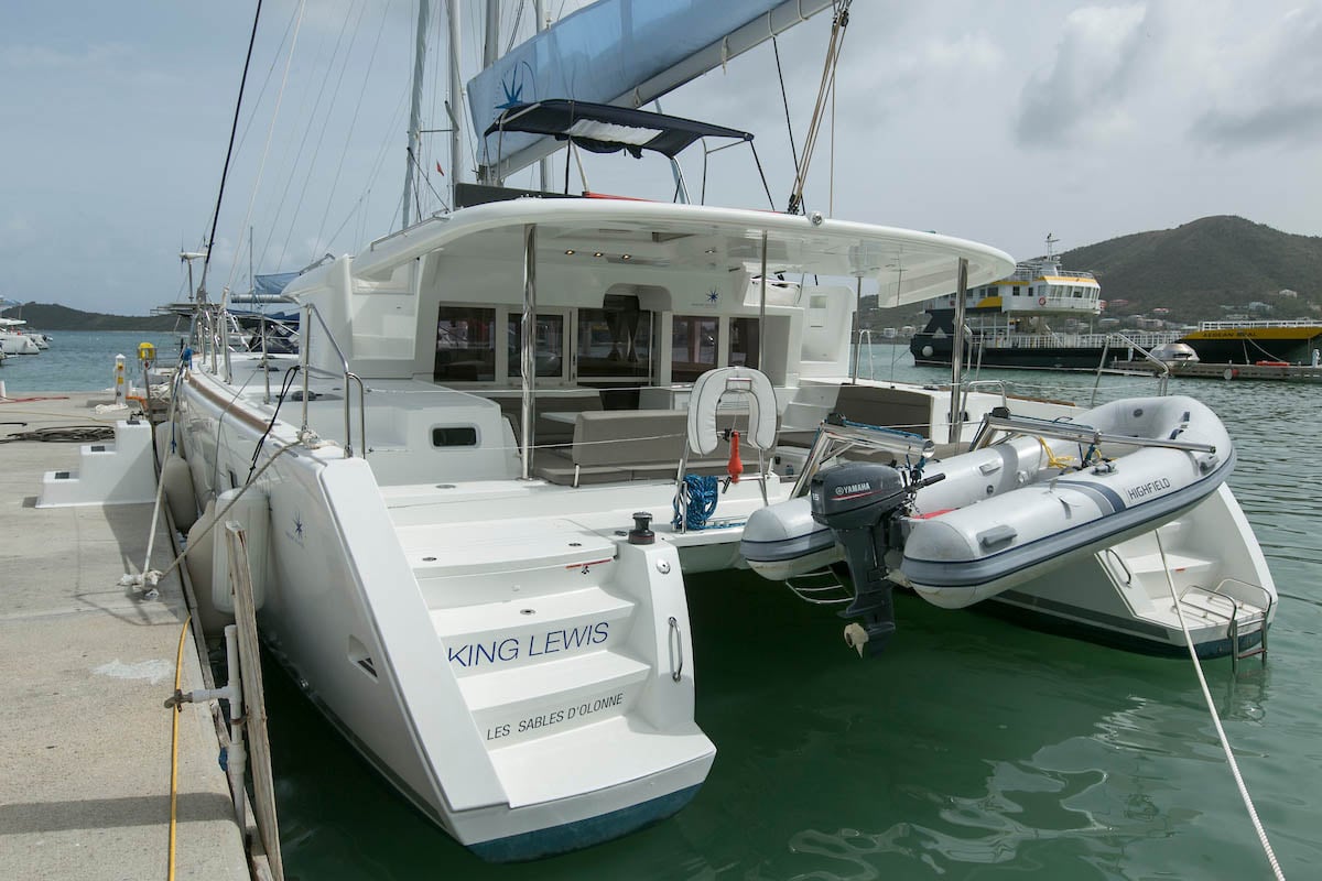 Photo #1 - Lagoon 450 F - 4 + 2 cab. (King Lewis) en Nanny Cay - 29629