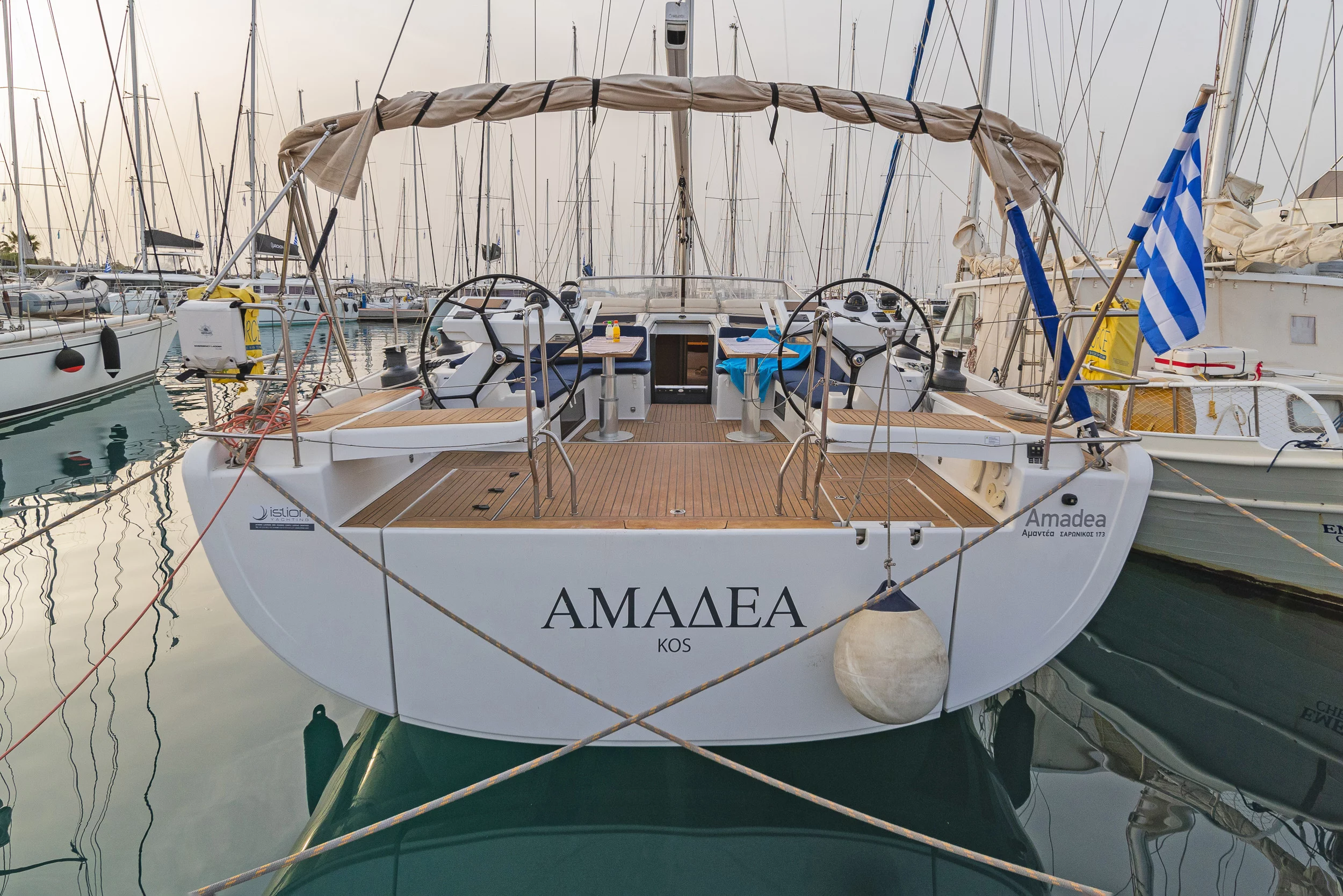 Hanse 588 - 3 + 1 cab. (Amadea)  - 19