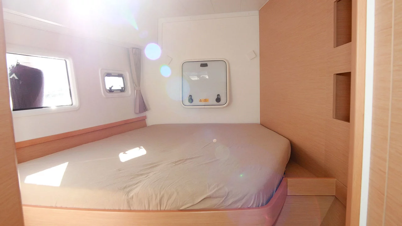 Lagoon 42 - 4 cab. (Moonlight)  - 12