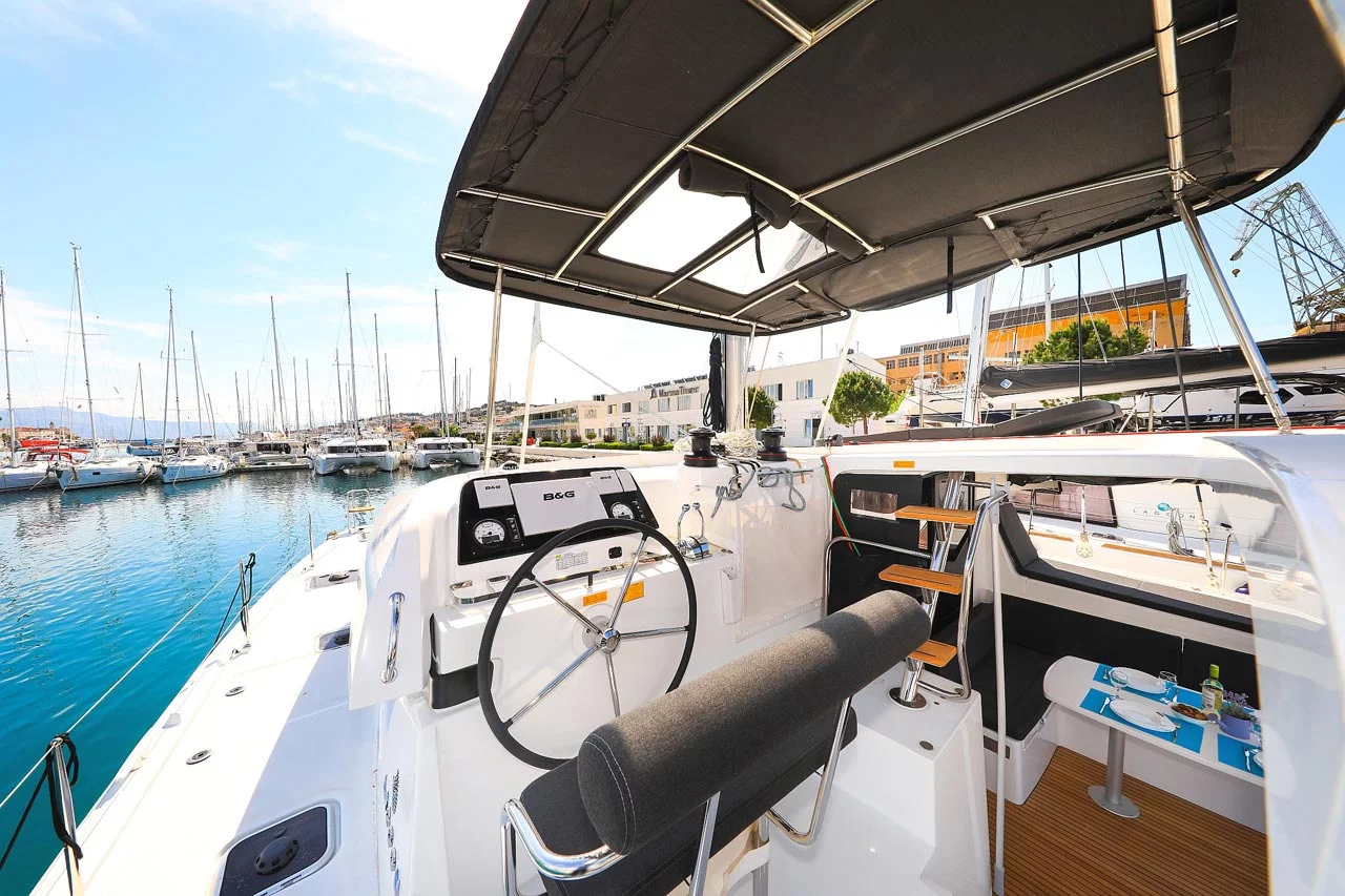 Lagoon 42 - 4 + 2 cab. (Emily)  - 5