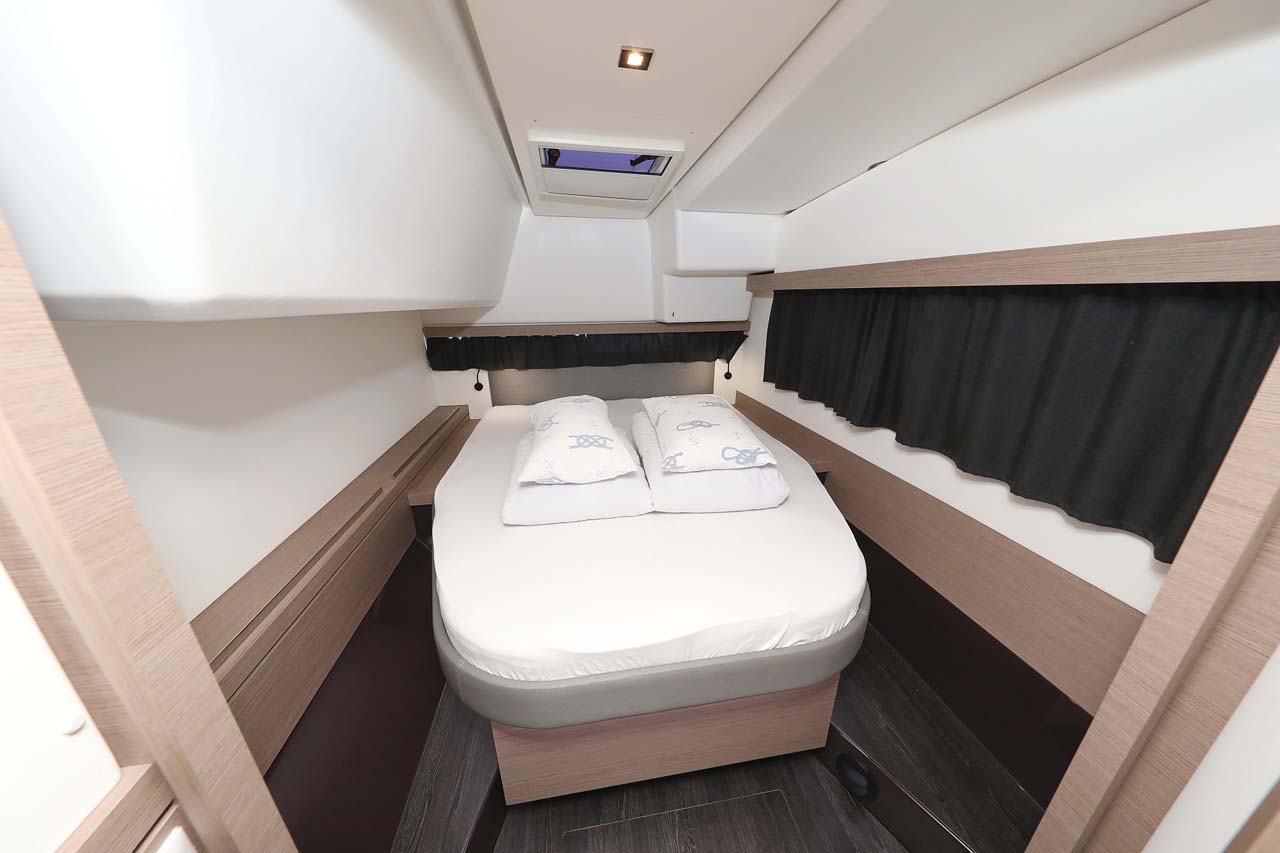 Photo #22 - Fountaine Pajot Lucia 40 - 4 cab. (Canopus) in Murter - 29708