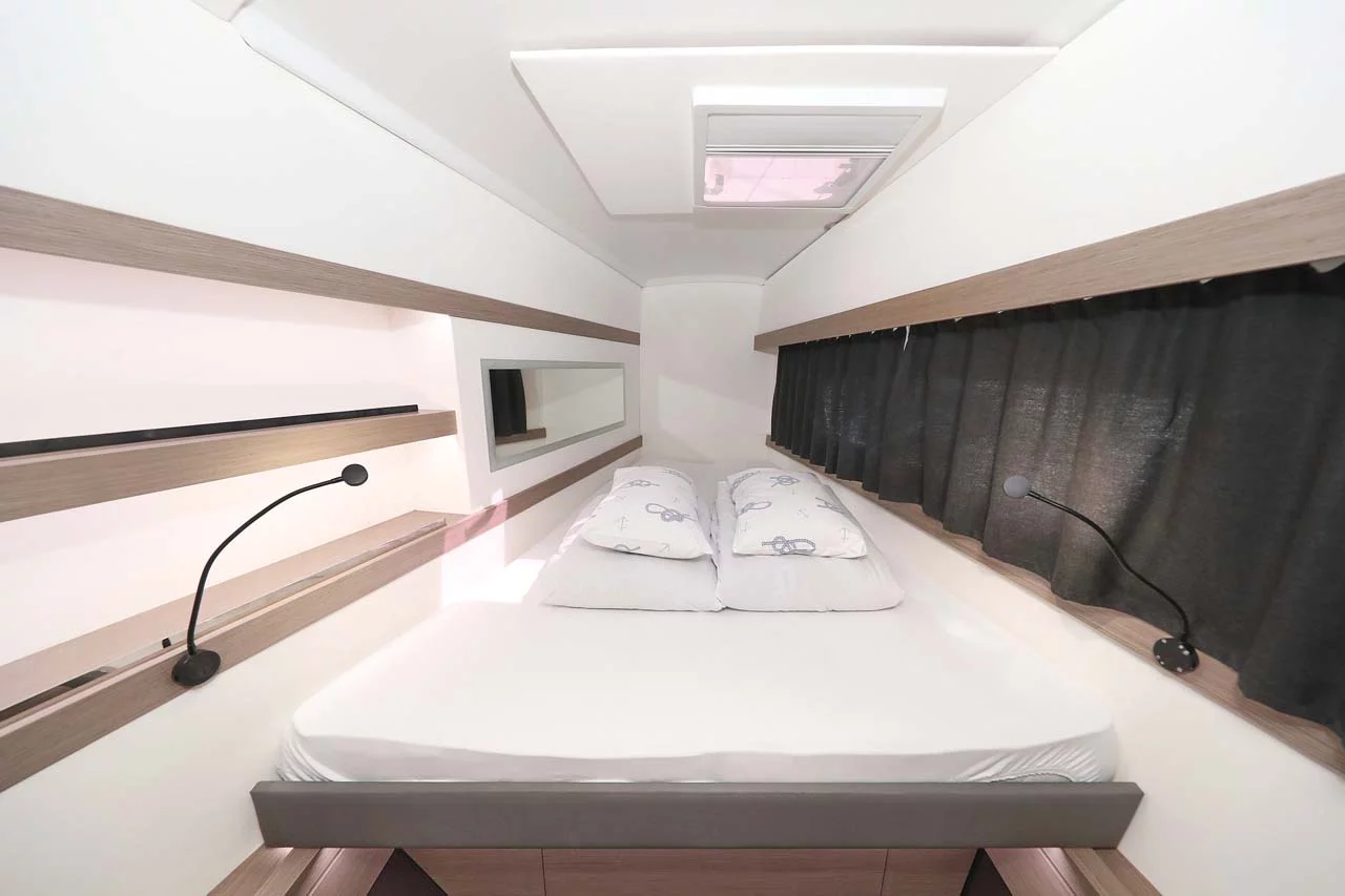 Fountaine Pajot Lucia 40 - 4 cab. (Canopus)  - 25