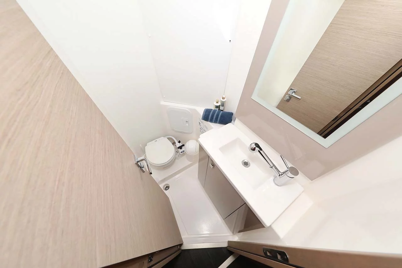 Fountaine Pajot Lucia 40 - 4 cab. (Canopus)  - 29