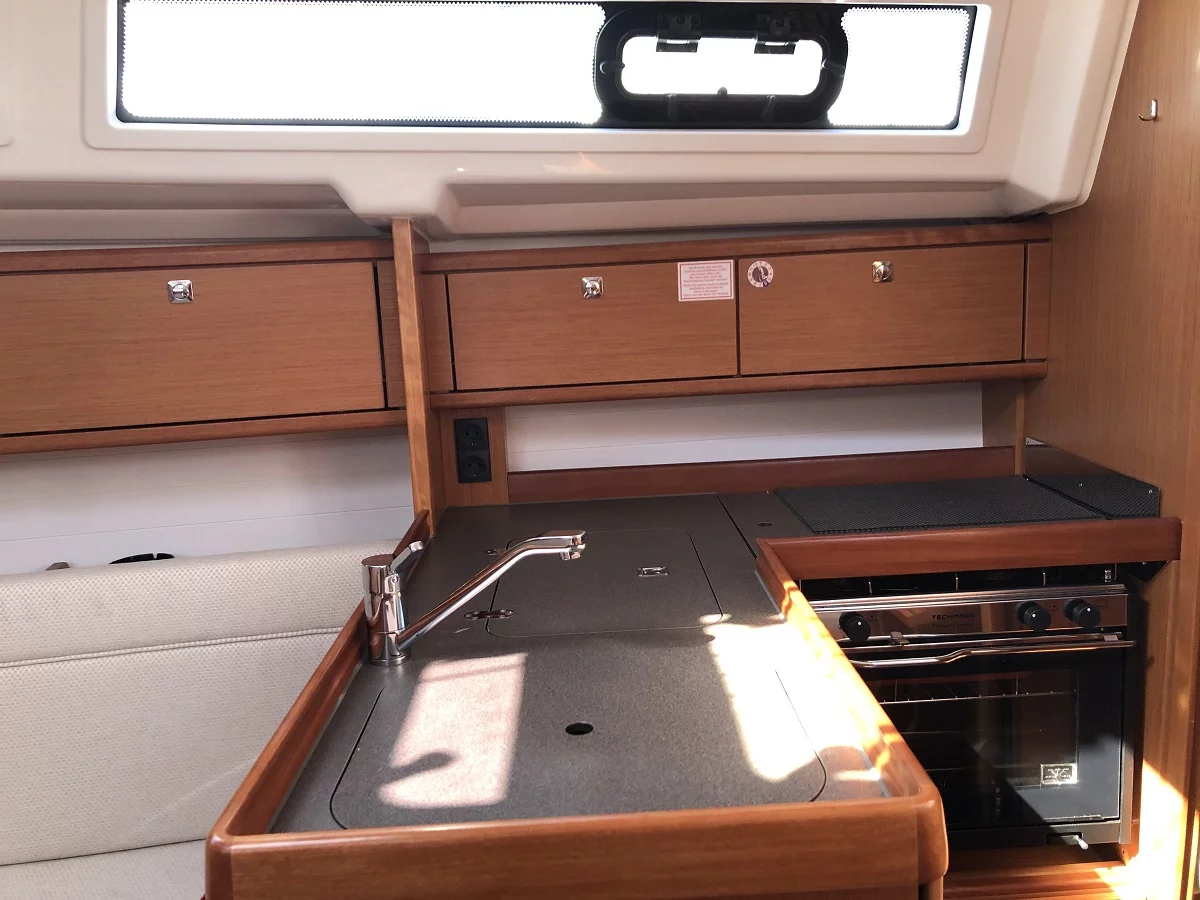 Bavaria Cruiser 34 - 2 cab. (Althea)  - 8