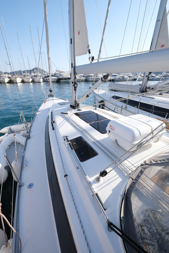 Photo #3 - Bavaria Cruiser 37 - 3 cab. (Crush) in Gocek - 29757