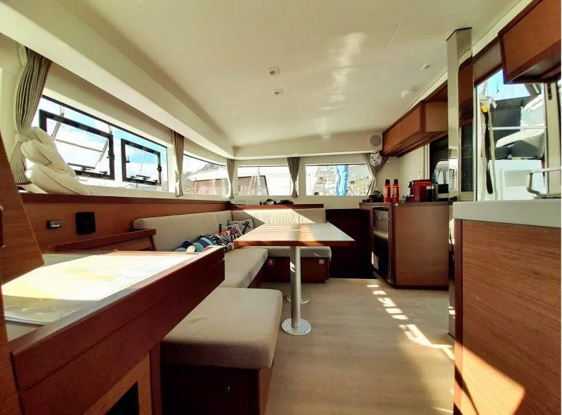 Lagoon 40 - 4 + 2 cab (Heroina)  - 4