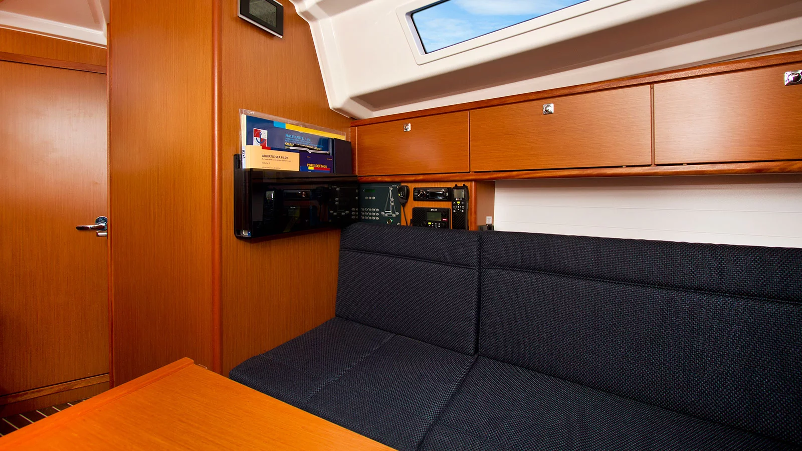 Bavaria Cruiser 34 (Artina)  - 13