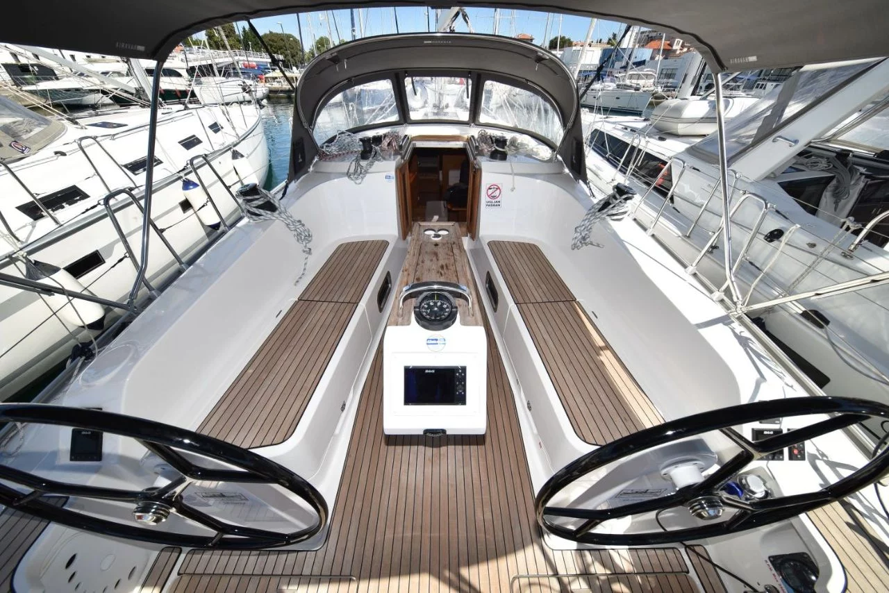 Bavaria Cruiser 41 - 3 cab. (Nixie)  - 11