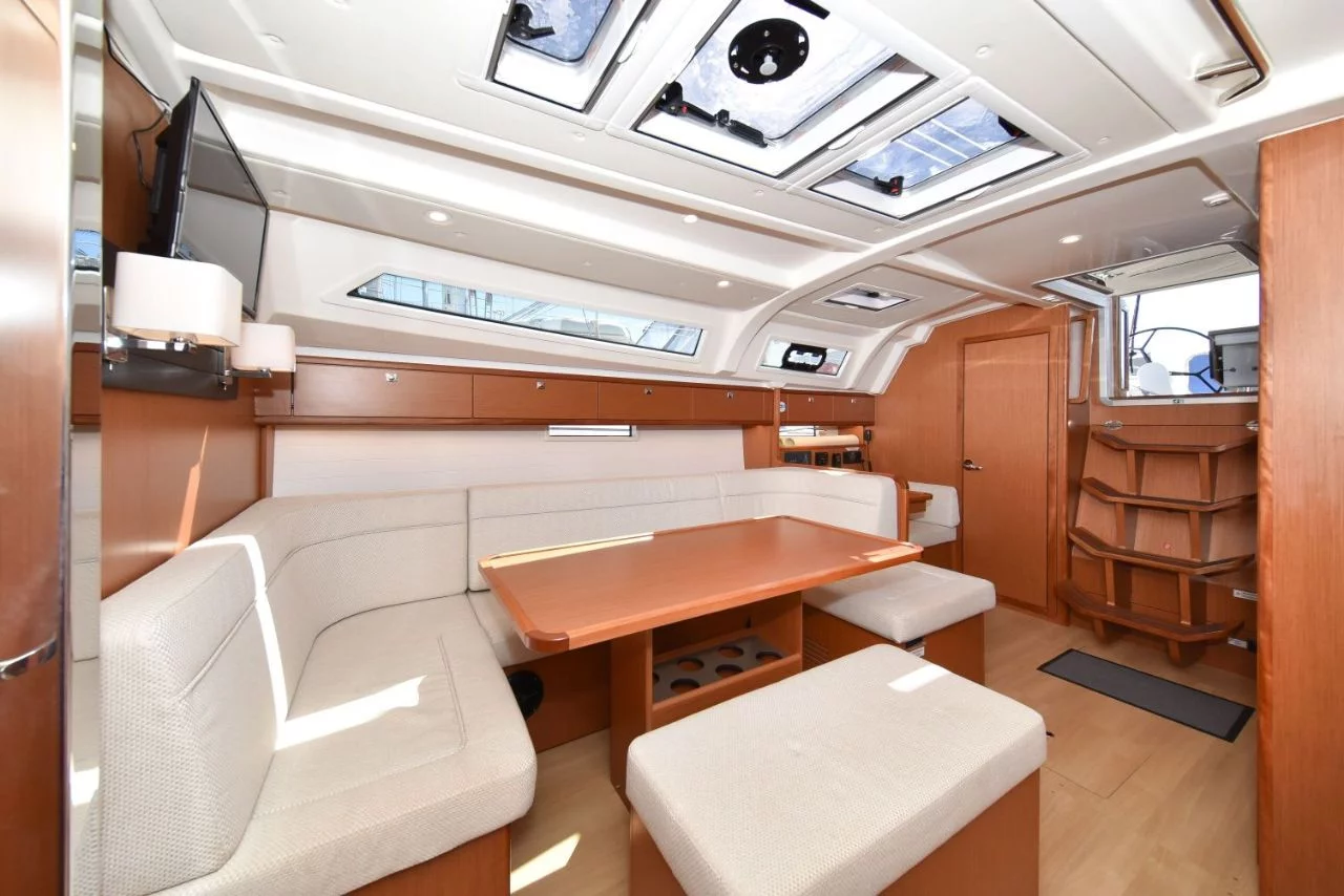 Bavaria Cruiser 41 - 3 cab. (Nixie)  - 23