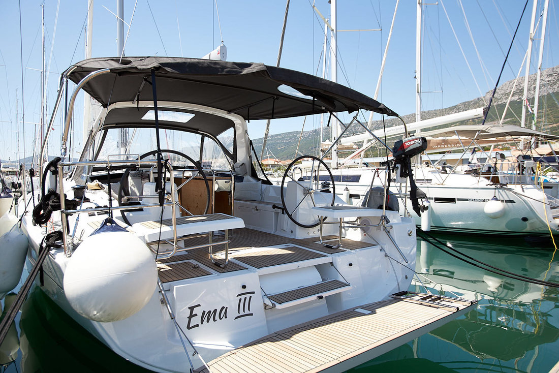Photo #3 - Oceanis 41.1 (Ema III) in Kastela - 29821
