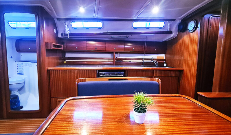 Bavaria 44 — photo 7