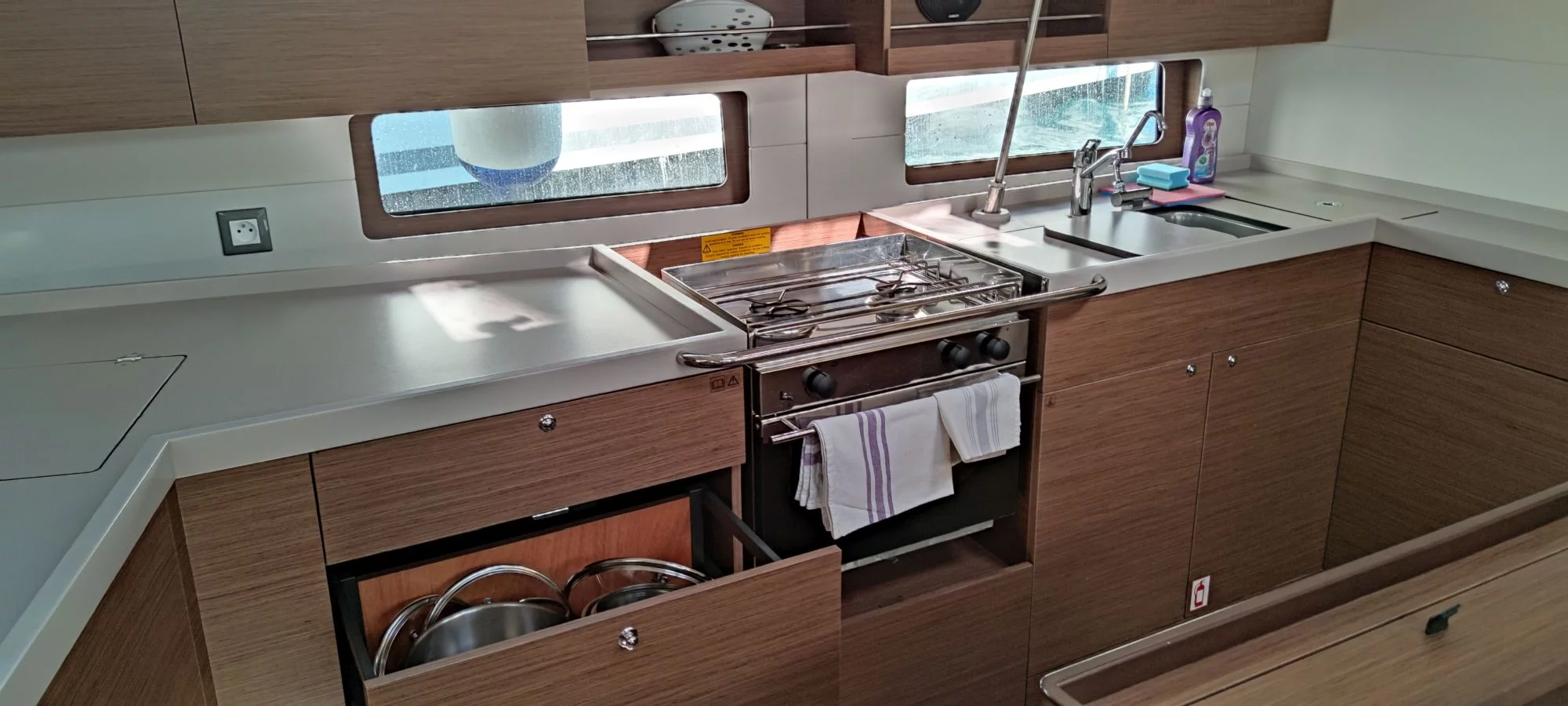 Oceanis 46.1 (Everest)  - 15