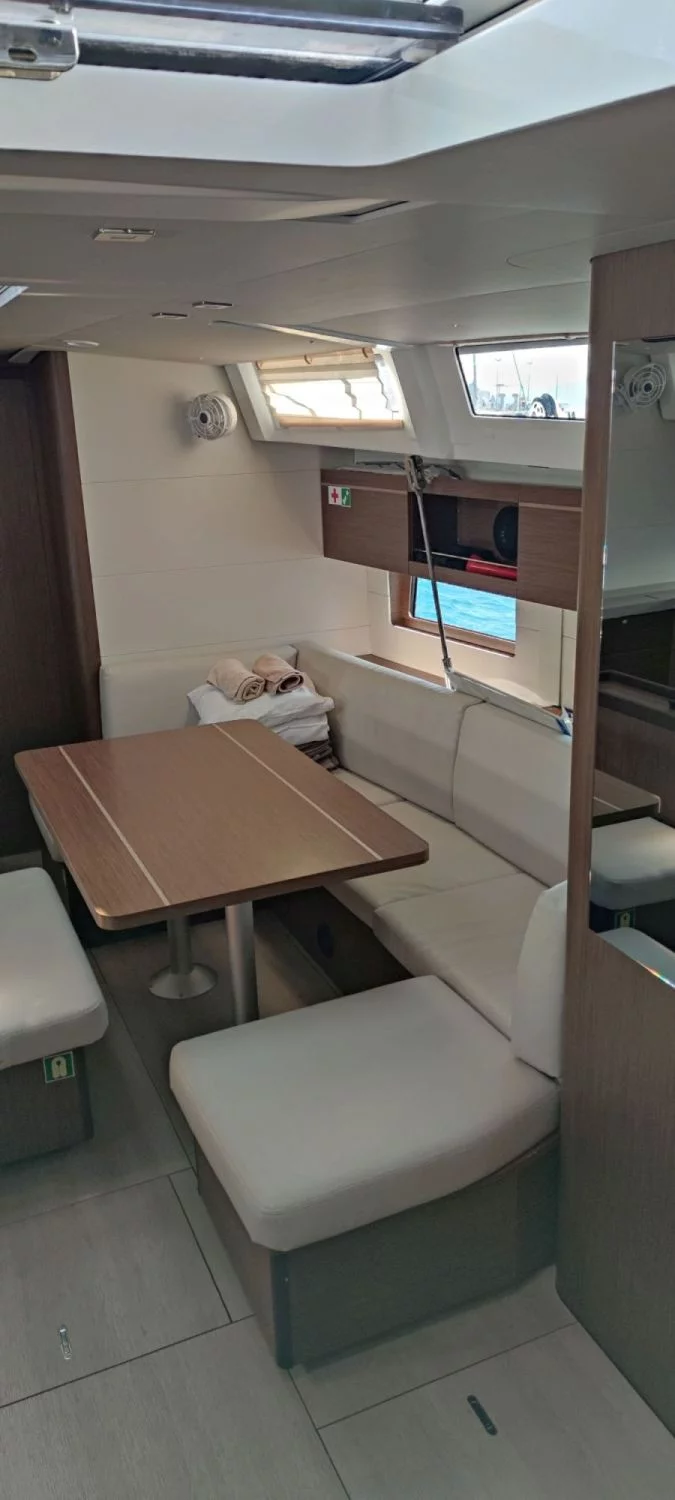 Oceanis 46.1 (Everest)  - 23