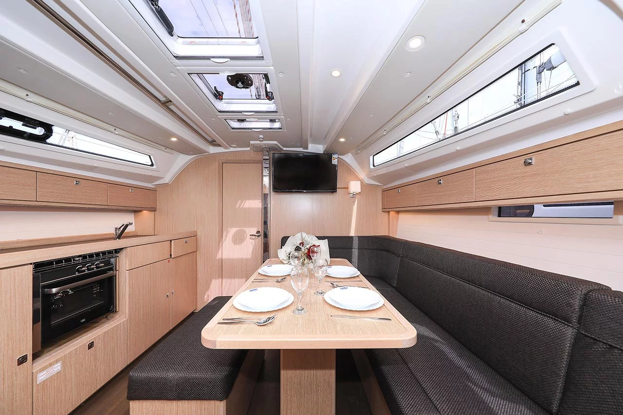 Bavaria Cruiser 41 - 3 cab. (Fleur de Lys)  - 7