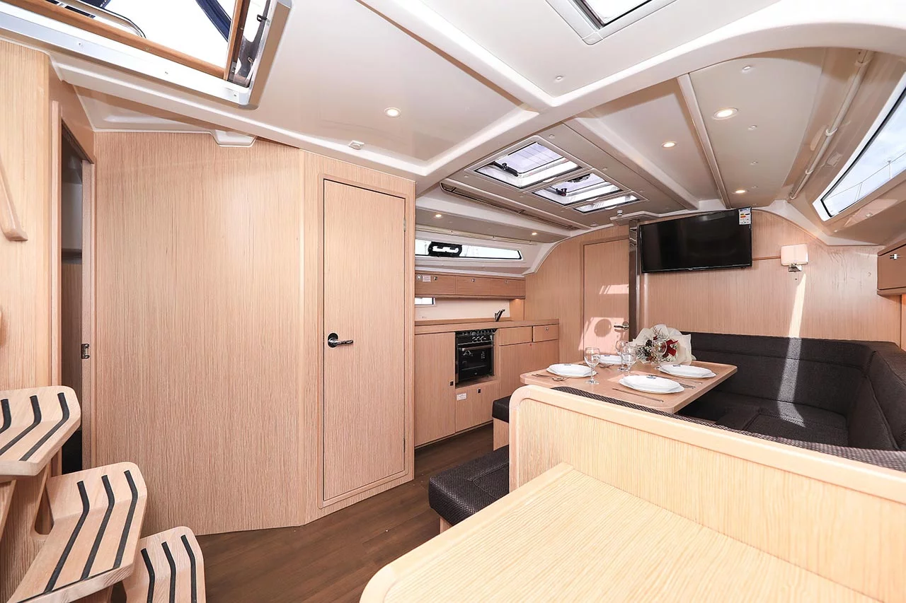 Bavaria Cruiser 41 - 3 cab. (Fleur de Lys)  - 13
