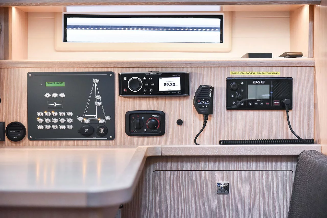 Bavaria Cruiser 41 - 3 cab. (Fleur de Lys)  - 15