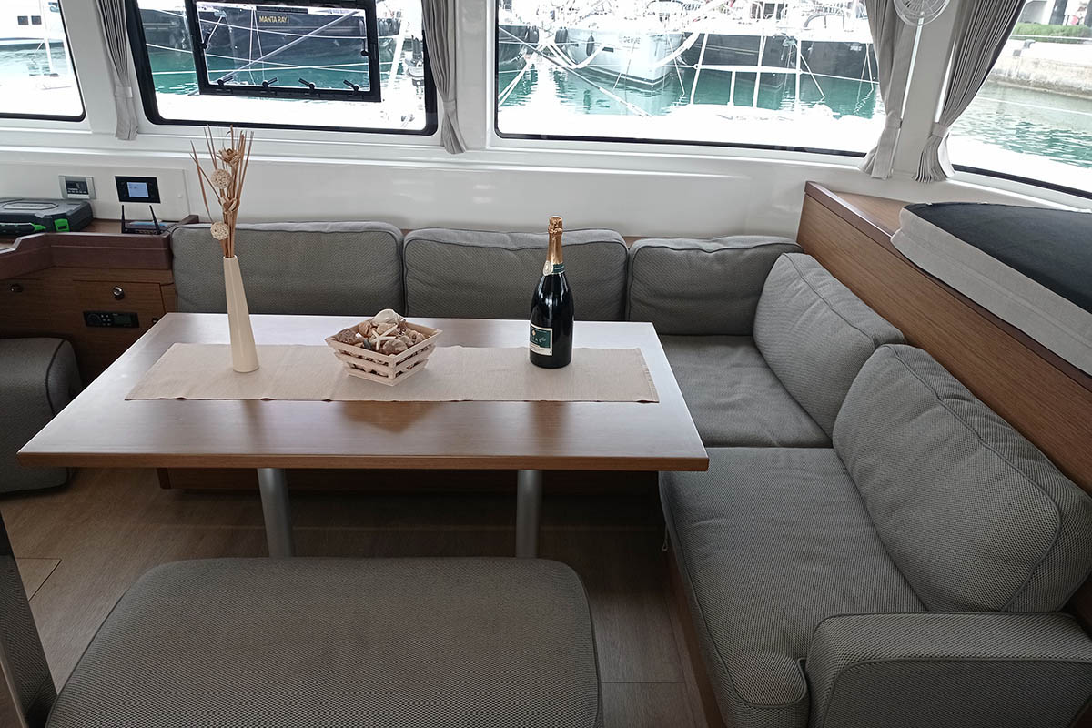 Photo #16 - Lagoon 46 - 4 + 2 cab. (Genie) en Trogir - 29852