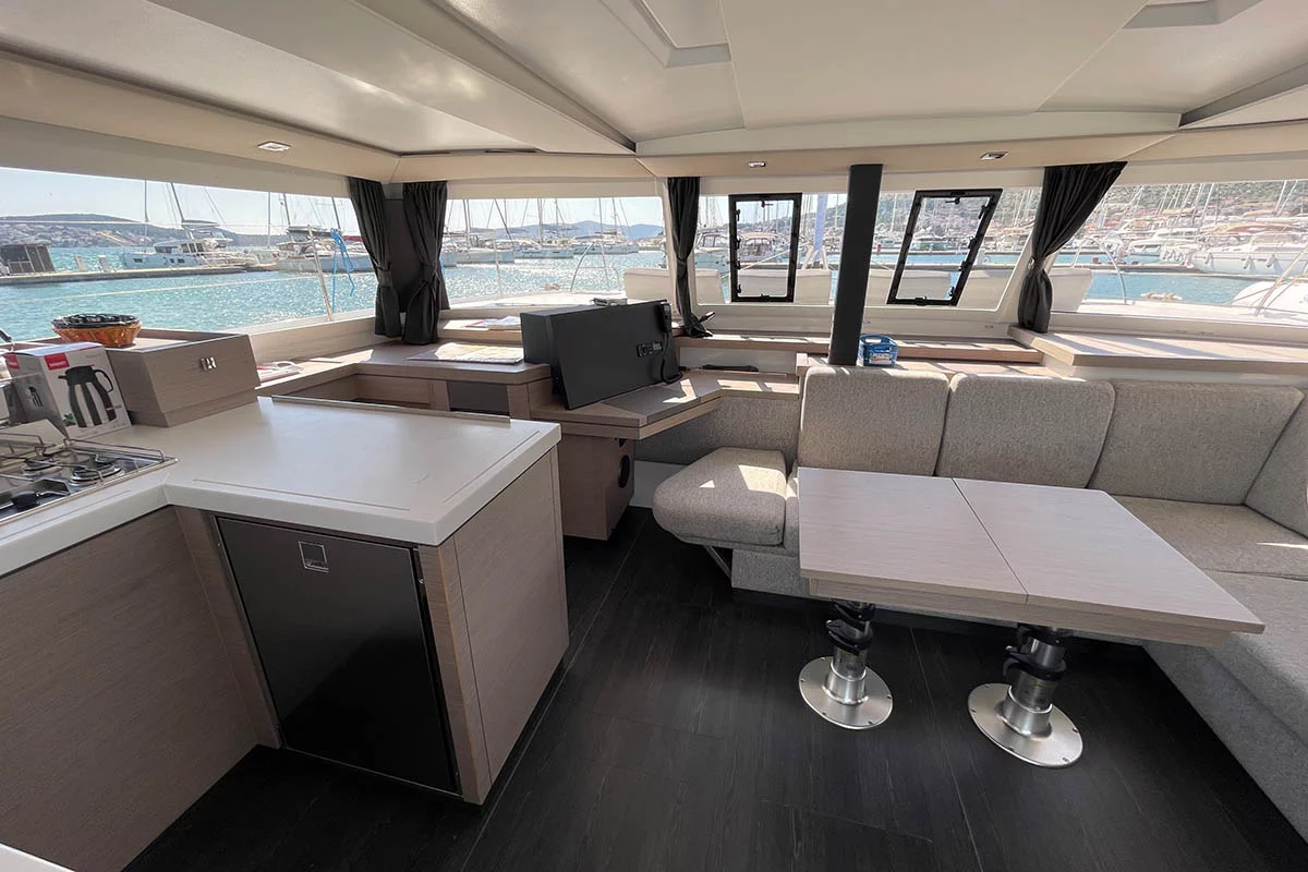 Fountaine Pajot Astrea 42 - 4 + 2 cab. (Barramundi III)  - 30