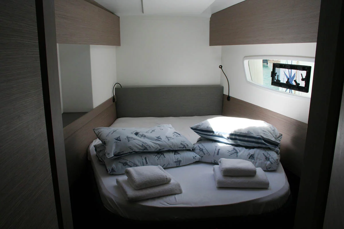 Fountaine Pajot Astrea 42 - 4 + 2 cab. (Barramundi III)  - 34