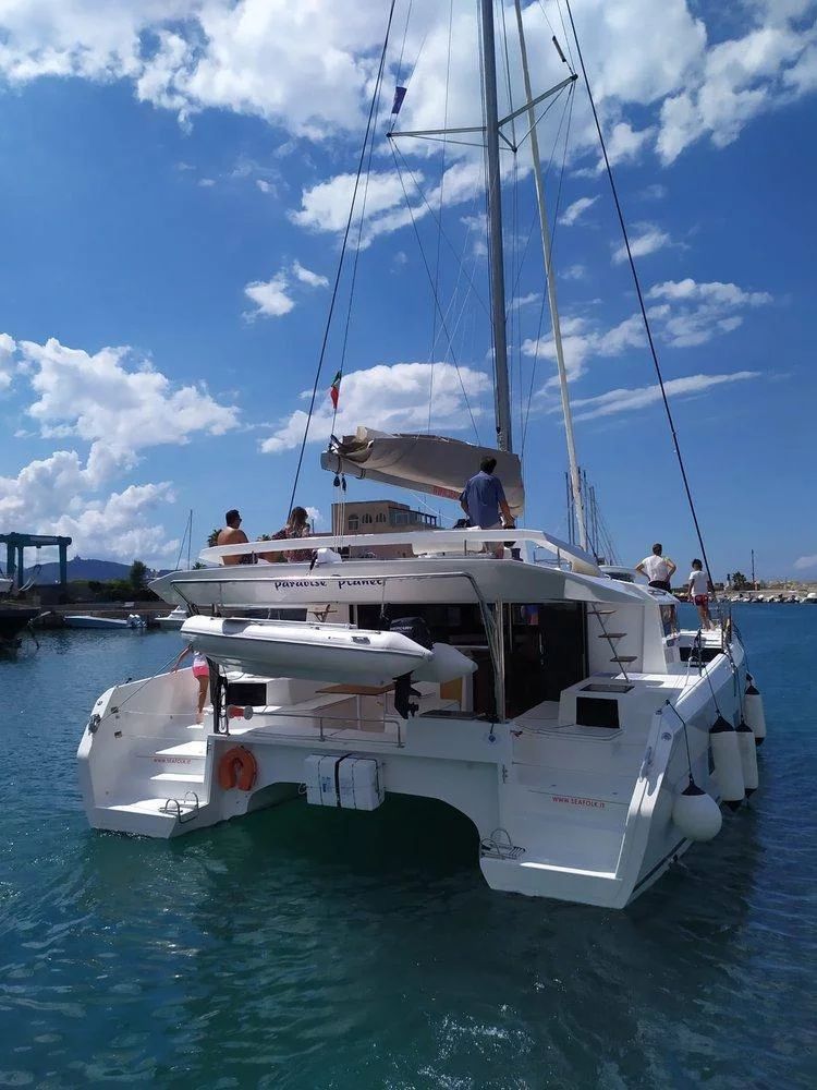 Dufour 48 Catamaran - 5 + 1 cab. (Paradise Planet)  - 0