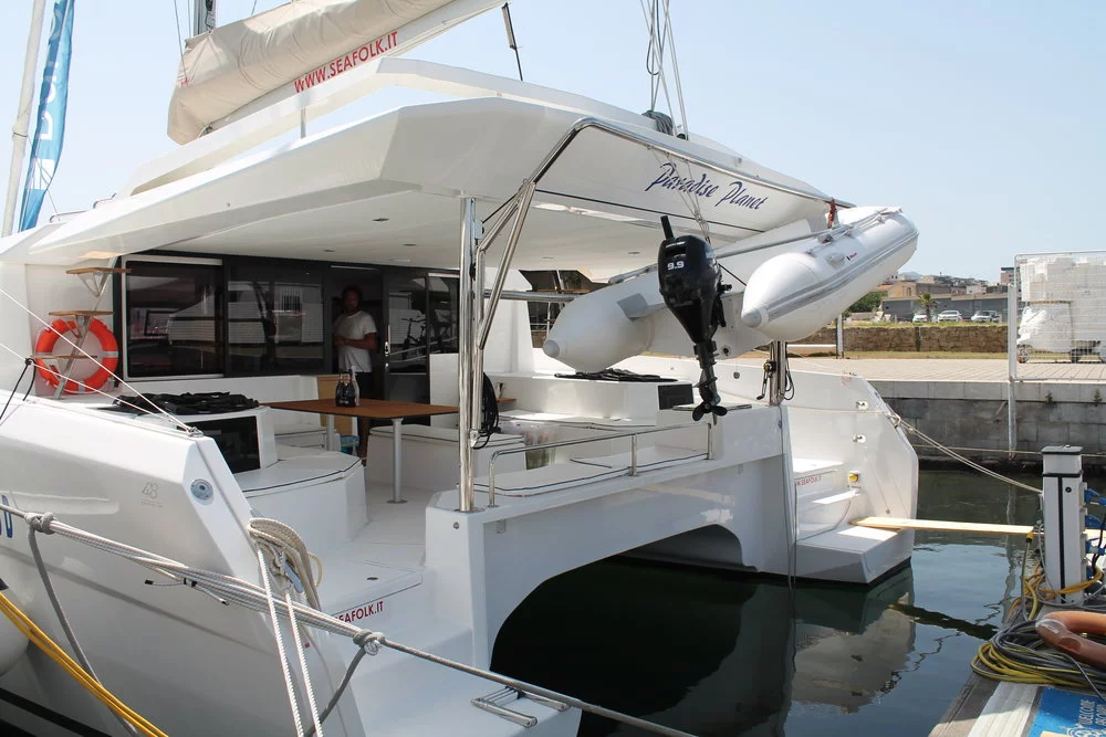 Dufour 48 Catamaran - 5 + 1 cab. (Paradise Planet)  - 5