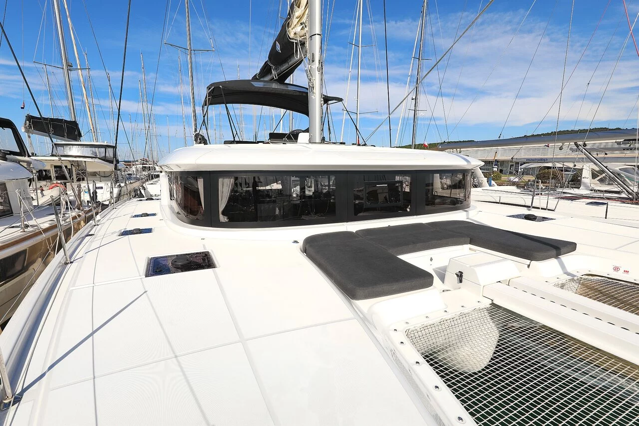 Lagoon 46 - 4 + 2 cab. (Notorious)  - 8