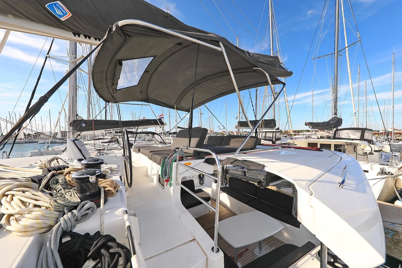 Lagoon 46 - 4 + 2 cab. (Notorious)  - 14