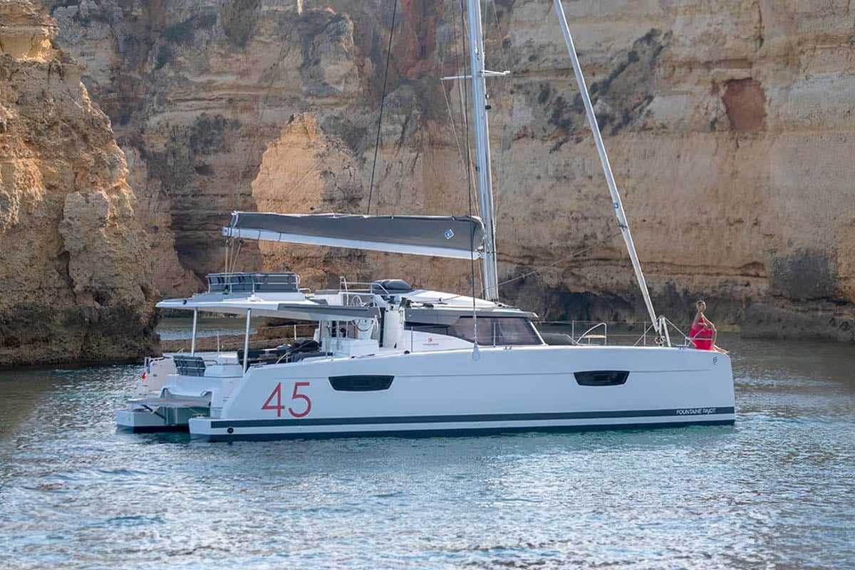 Photo #1 - Fountaine Pajot Elba 45 - 4 + 1 cab. (Nahoa) in Elliniko - 29885