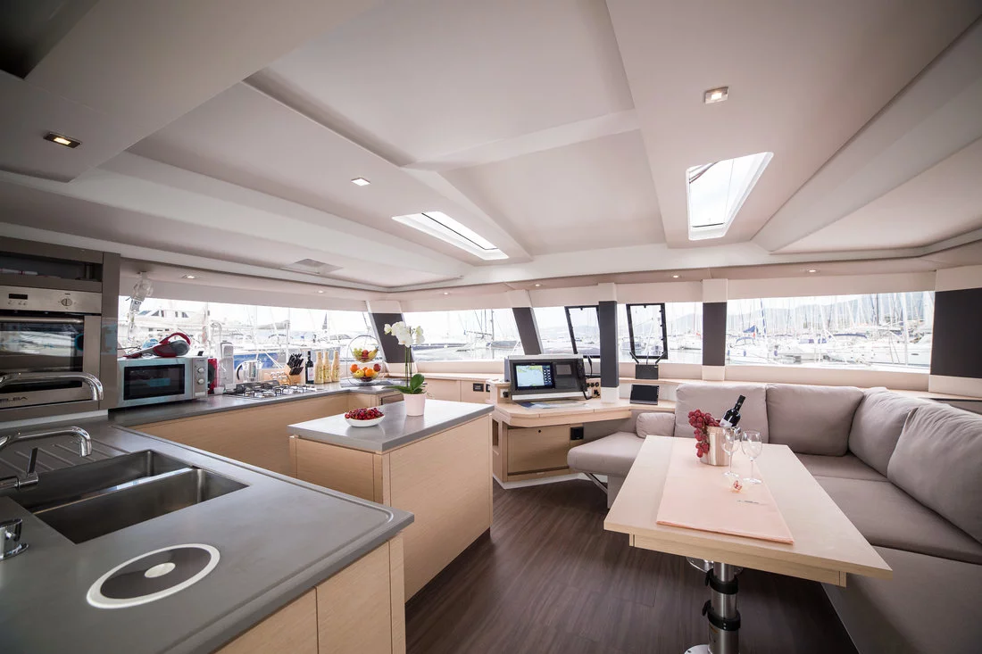 Fountaine Pajot Saba 50 - 6 + 1 cab. (Princess Aphrodite)  - 10