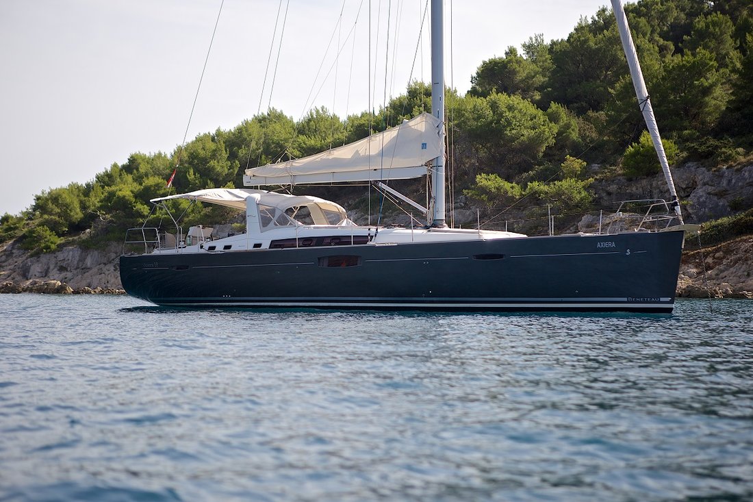 Photo #5 - Oceanis 58 - 3 + 1 cab. (Queen Axiera) in Trogir - 29932