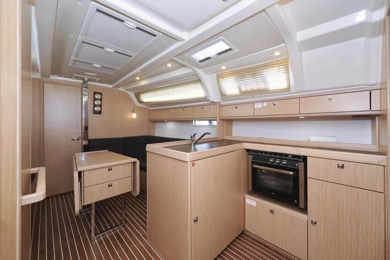 Bavaria Cruiser 37 - 3 cab. (Sofija)  - 7