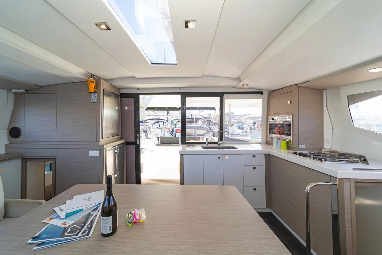 Fountaine Pajot Lucia 40 - 4 cab. (E.S. II)  - 12