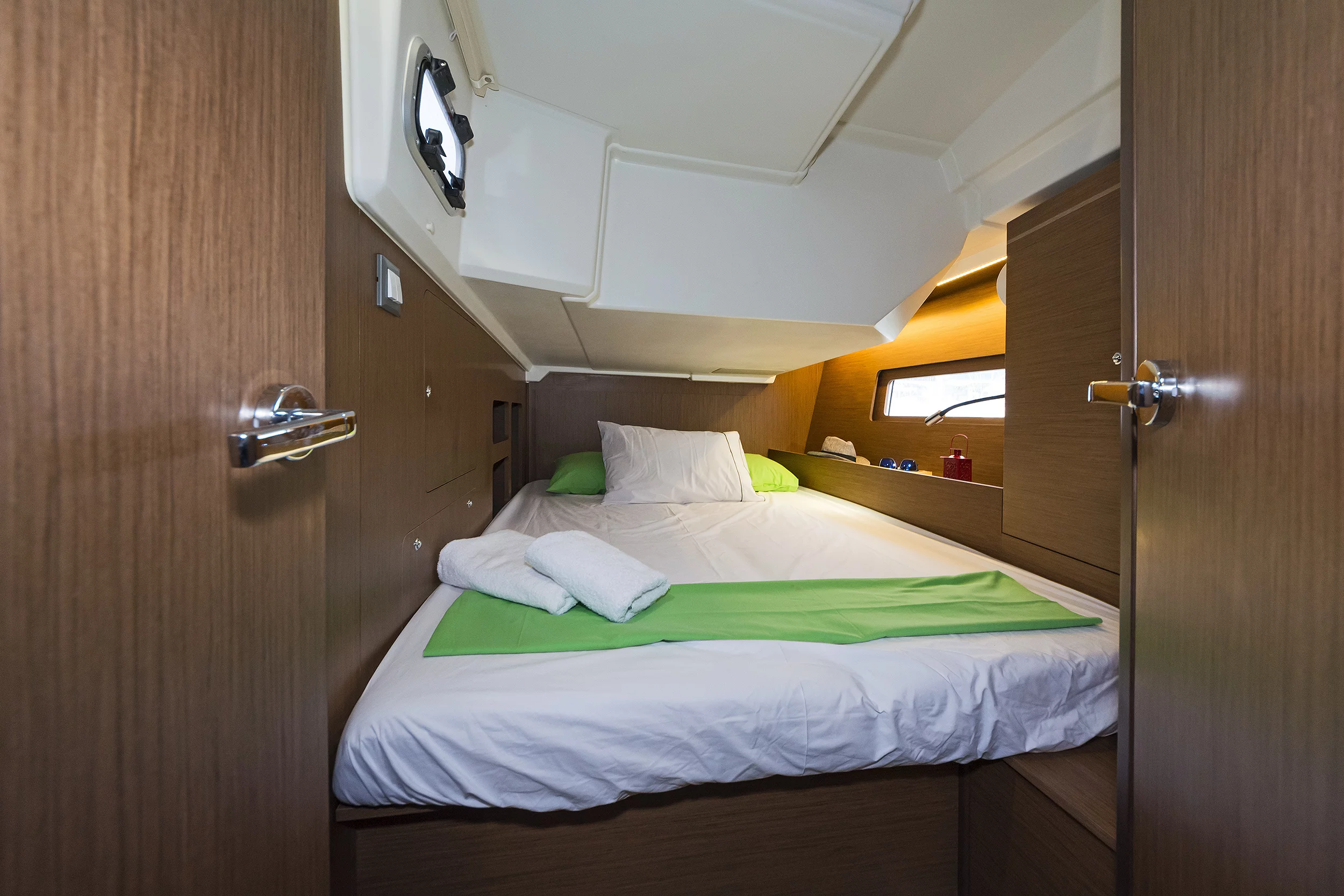 Oceanis 46.1 (Rebekka Blue)  - 8