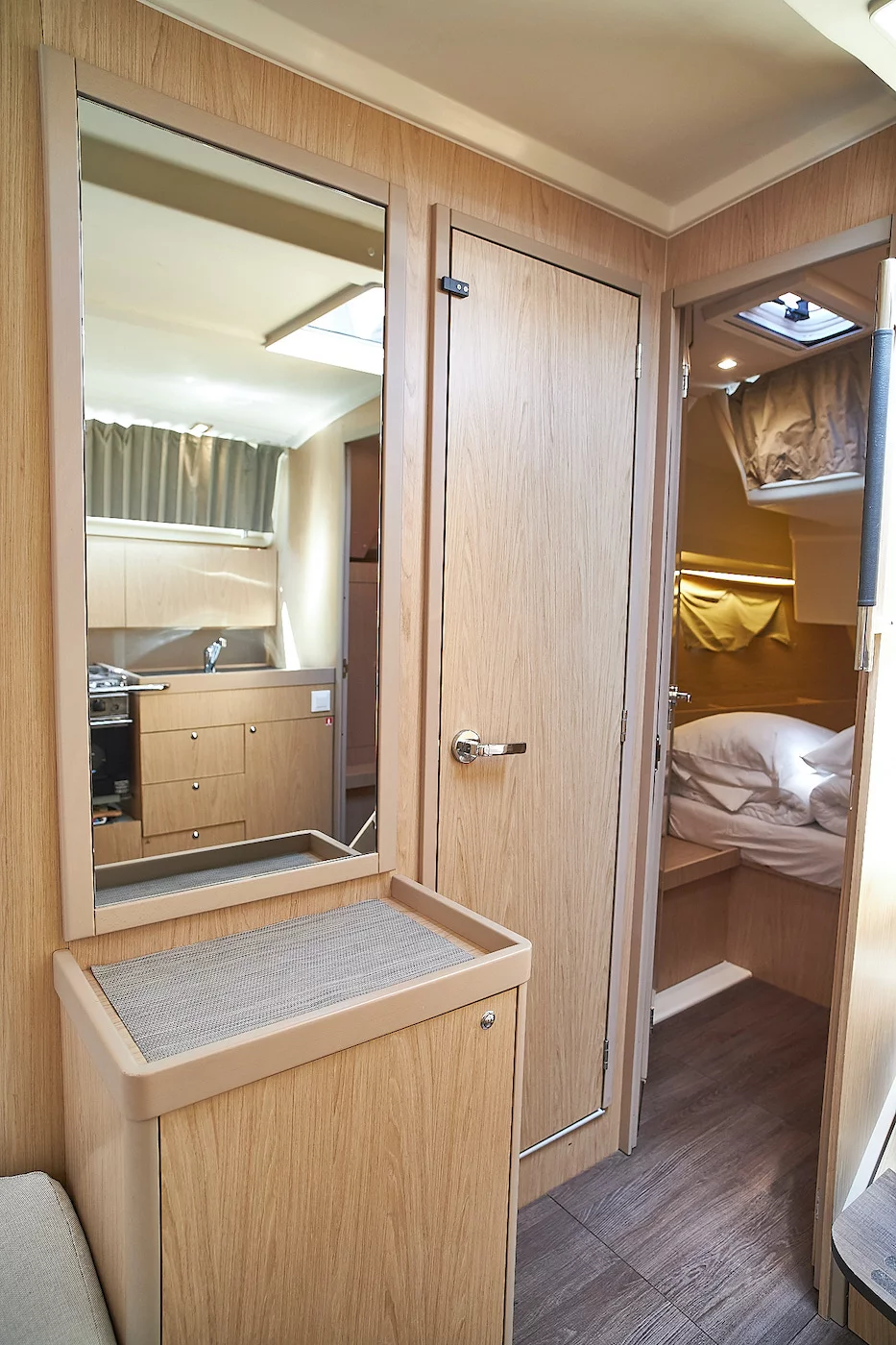 Oceanis 41.1 (White Beauty)  - 6